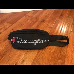 Champion cross body bag